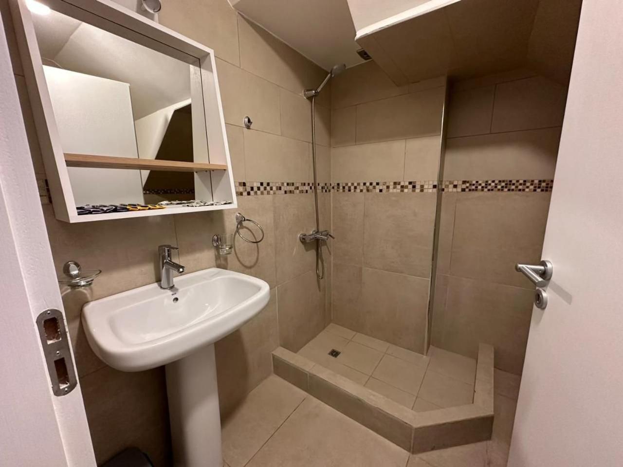Aunaisin - Apartamentos 9 De Julio 52 Ουσουάια Εξωτερικό φωτογραφία
